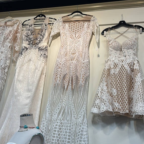 Lucia’sSarto Wedding Dress Sequin Short Sleeve xs - Picture 16 of 16